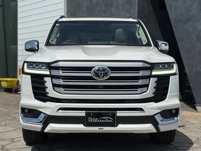 TOYOTA LAND CRUISER 300 - 8