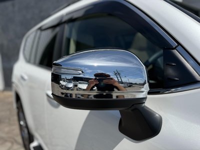 TOYOTA LAND CRUISER 300 - 10