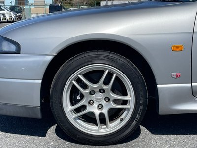 NISSAN SKYLINE GT-R - 10