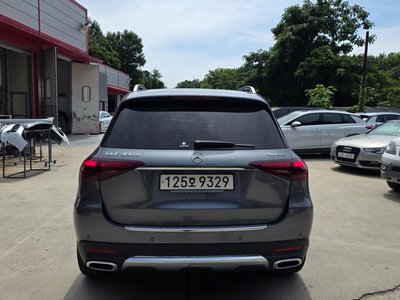صورة 3 لـ 2024 Mercedes-BENZ GLE