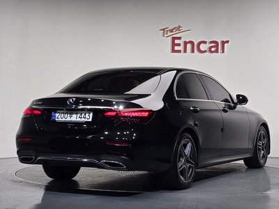 MERCEDES-BENZ E-CLASS - 4