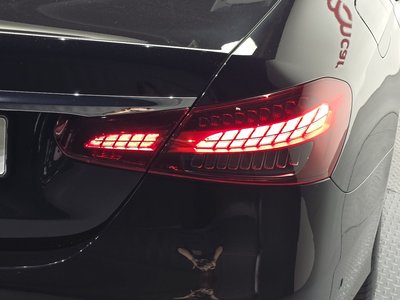 MERCEDES-BENZ E-CLASS - 10