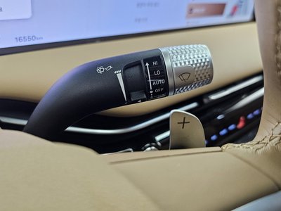 2024 Genesis G80 (RG3) thumbnail 33