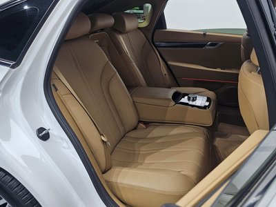 2024 Genesis G80 (RG3) thumbnail 17