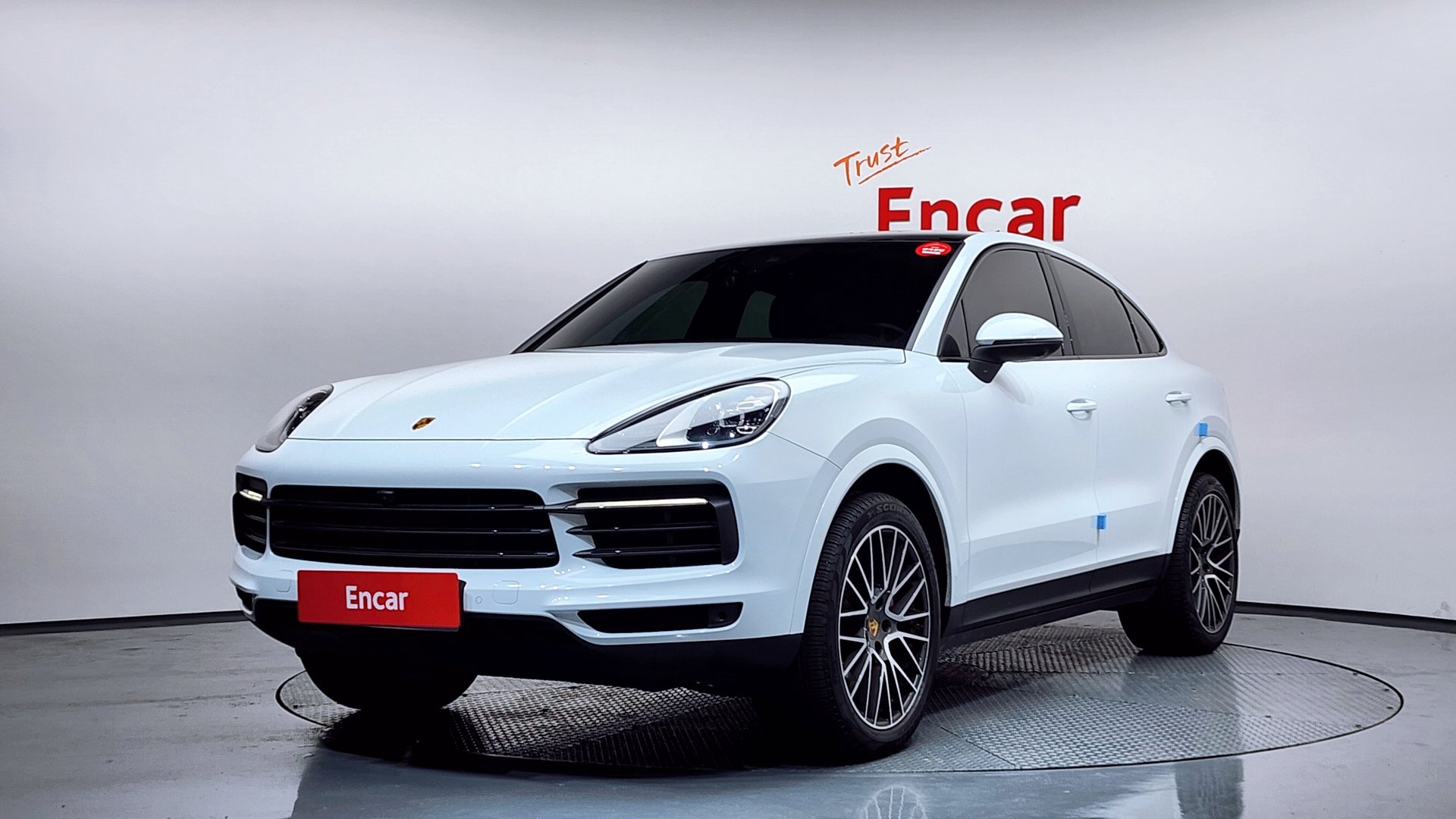 PORSCHE CAYENNE - View 1