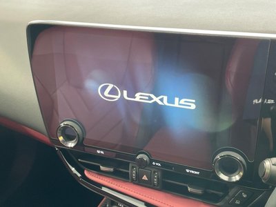 صورة 3 لـ 2023 Lexus NX