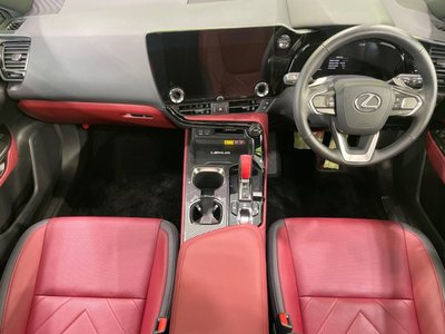 صورة 2 لـ 2023 Lexus NX