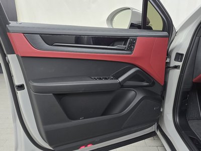 2025 Porsche CAYENNE 缩略图 14