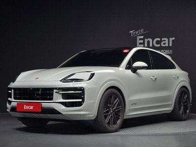 2025 Porsche CAYENNE 照片 1