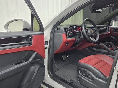 2025 Porsche CAYENNE 缩略图 13