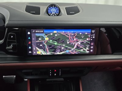 2025 Porsche CAYENNE 缩略图 19