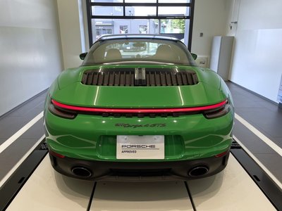 صورة 9 لـ 2023 Porsche 911