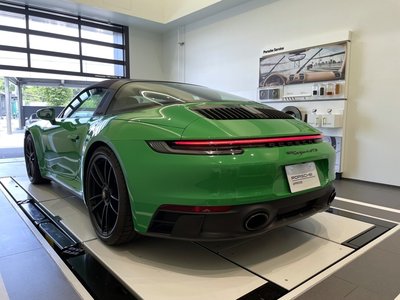 صورة مصغرة 11 لـ 2023 Porsche 911