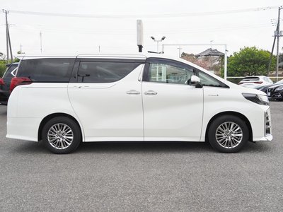 TOYOTA ALPHARD - 9