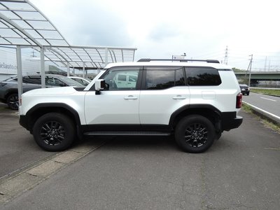 TOYOTA LAND CRUISER 250 - 7