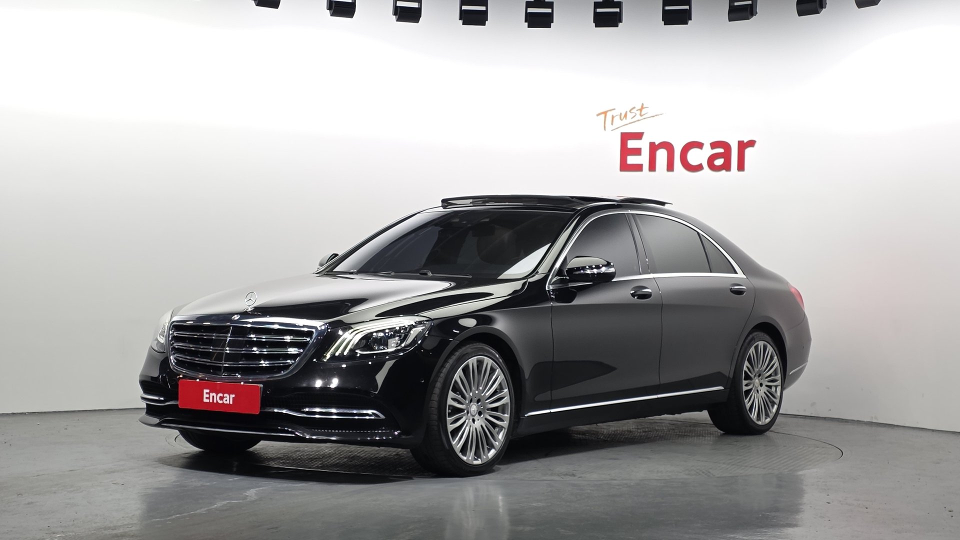 MERCEDES-BENZ S-CLASS - View 1