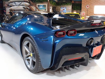 2024 Ferrari SF90 SPIDER thumbnail 21