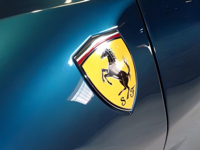 2024 Ferrari SF90 SPIDER thumbnail 32