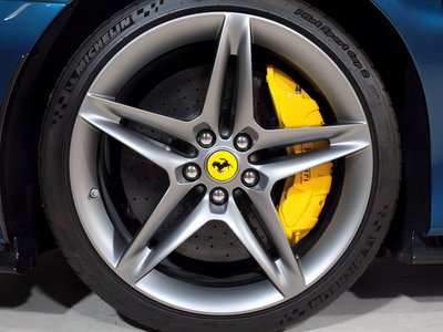 2024 Ferrari SF90 SPIDER thumbnail 18