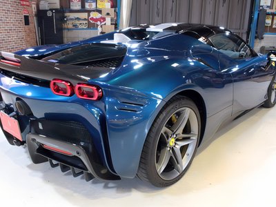 2024 Ferrari SF90 SPIDER thumbnail 23