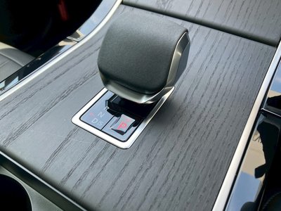 2025 LAND Rover RANGE ROVER EVOQUE — миниатюра 25