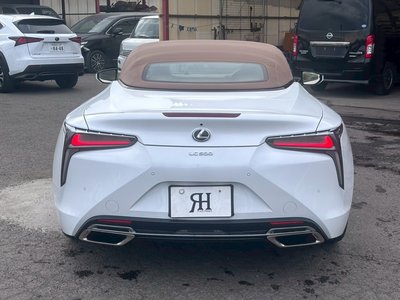 LEXUS LC CONVERTIBLE - 10