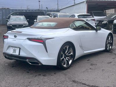 LEXUS LC CONVERTIBLE - 9