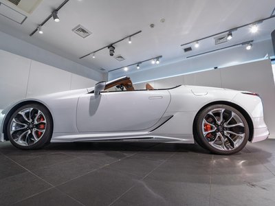 LEXUS LC CONVERTIBLE - 7