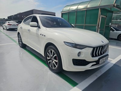 MASERATI LEVANTE - 1