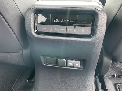 صورة مصغرة 48 لـ 2025 Toyota LAND CRUISER 250