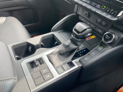 صورة مصغرة 19 لـ 2025 Toyota LAND CRUISER 250