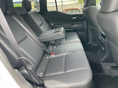 صورة مصغرة 38 لـ 2025 Toyota LAND CRUISER 250