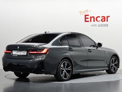 BMW 3 SERIES - 4