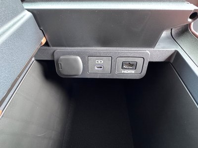 TOYOTA VELLFIRE - 10