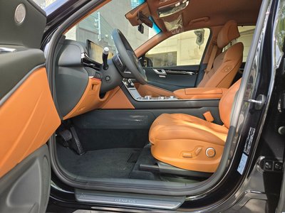 GENESIS GV80 - 10