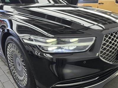صورة 9 لـ 2019 GENESIS G90