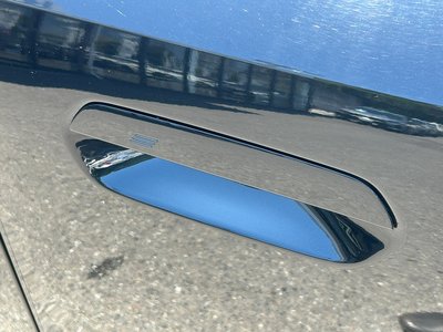 2025 BMW X3 — миниатюра 23