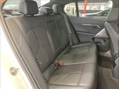 2024 BMW 5 SERIES SEDAN 缩略图 12