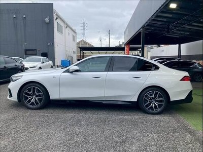 2024 BMW 5 SERIES SEDAN 缩略图 17