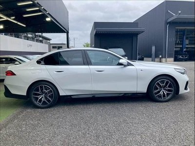 2024 BMW 5 SERIES SEDAN 缩略图 18