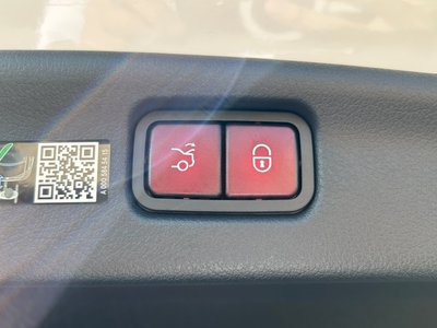 صورة مصغرة 16 لـ 2025 Mercedes-BENZ C-CLASS