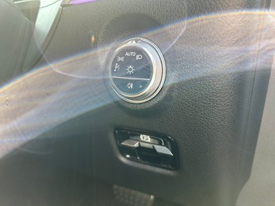 صورة مصغرة 32 لـ 2025 Mercedes-BENZ C-CLASS