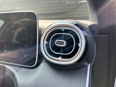 صورة مصغرة 31 لـ 2025 Mercedes-BENZ C-CLASS