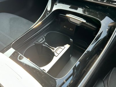 صورة مصغرة 38 لـ 2025 Mercedes-BENZ C-CLASS