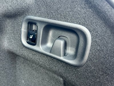 صورة مصغرة 15 لـ 2025 Mercedes-BENZ C-CLASS