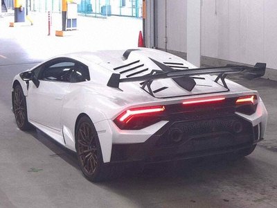 LAMBORGHINI HURACAN - 2