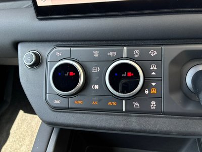 LAND ROVER DEFENDER - 9