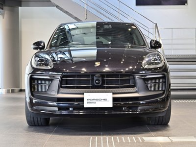 PORSCHE MACAN - 8