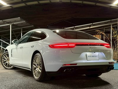PORSCHE PANAMERA - 2