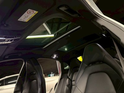 PORSCHE PANAMERA - 9